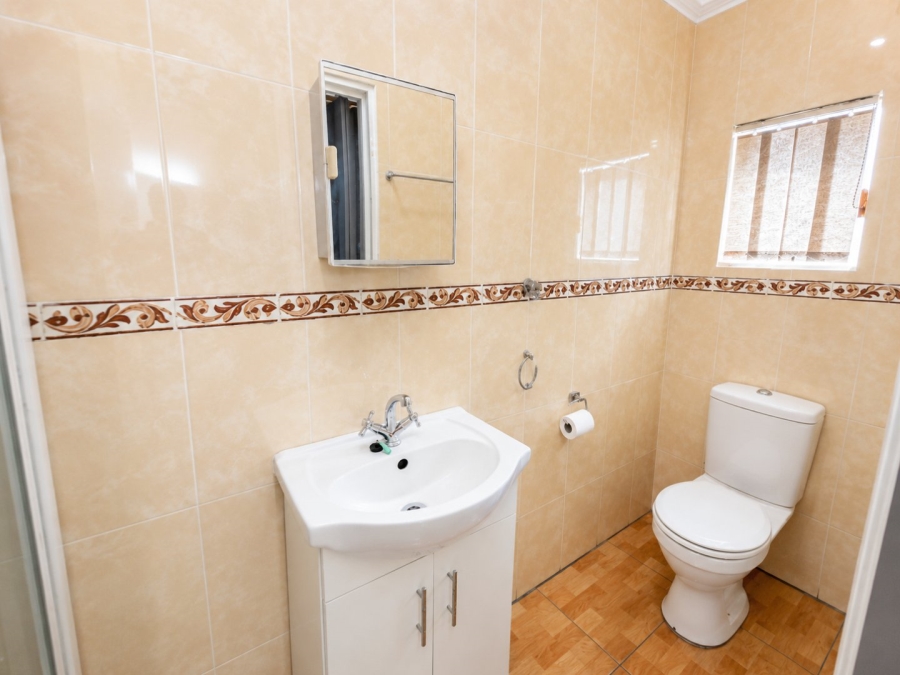3 Bedroom Property for Sale in Roodia Free State